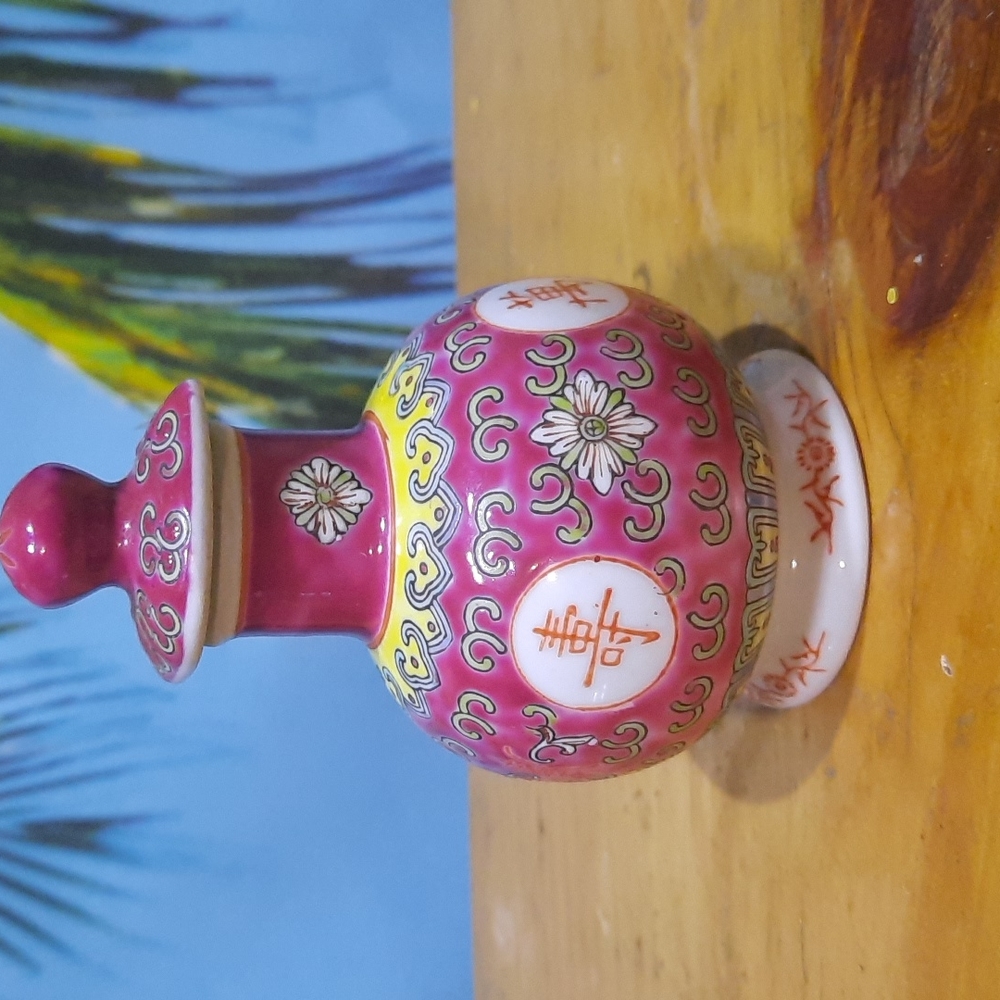 Sauce jar